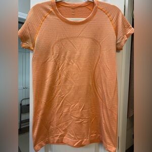 Lululemon Swiftly Tech shirt, Orange size 10